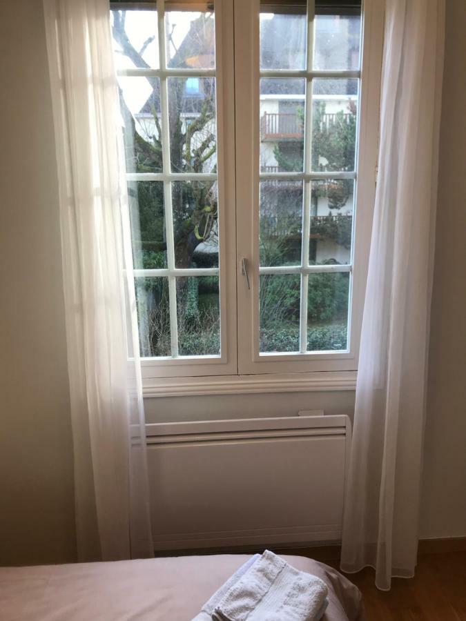 Le Royal Apartment โดวีลล์ ภายนอก รูปภาพ